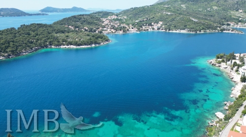 Atraktivno građevinsko zemljište cca 1.500 m2 uz more u neposrednoj blizini Dubrovnika